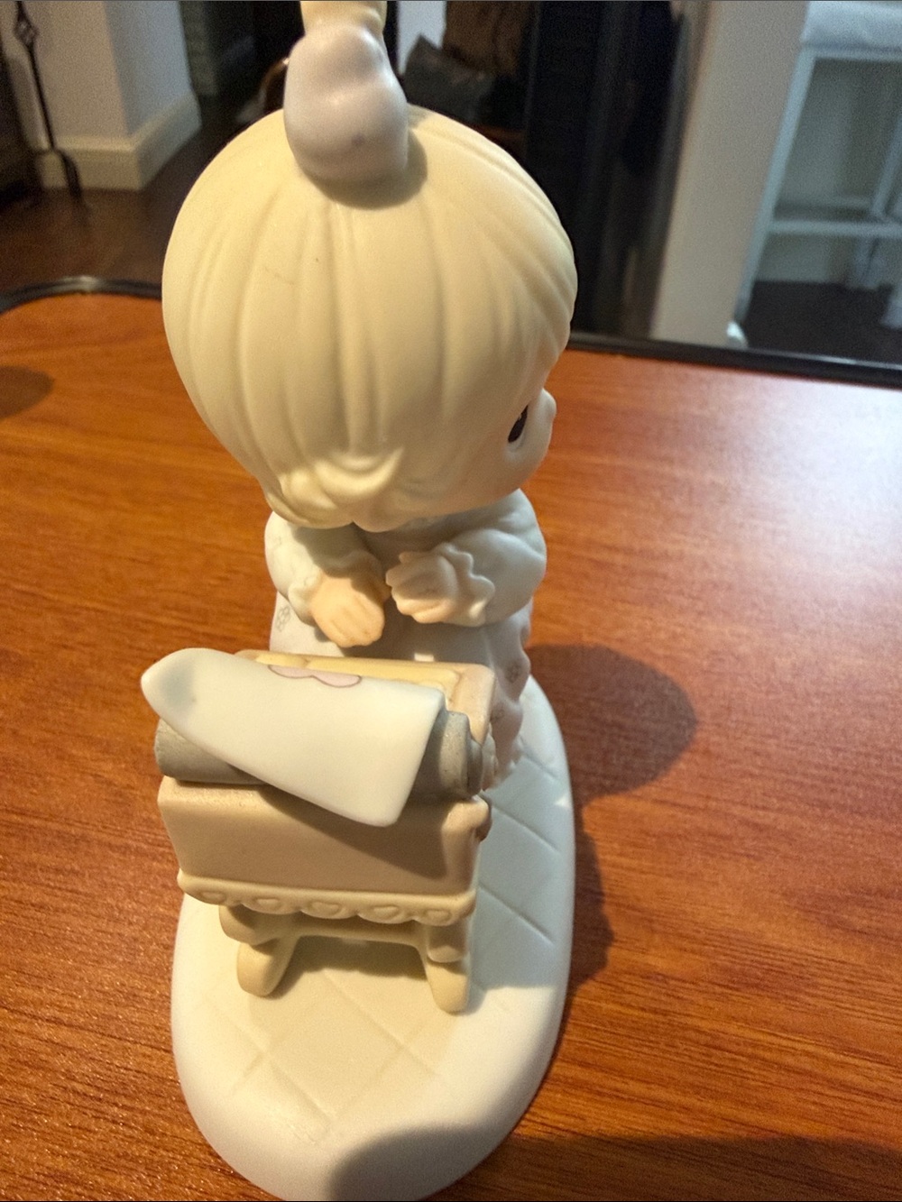 Precious Moments Figurine - White and Cream Little Girl with Typewriter - Picture 5 of 6